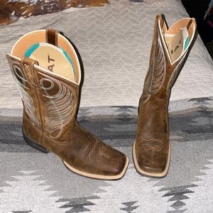 Ariat cowboy boots